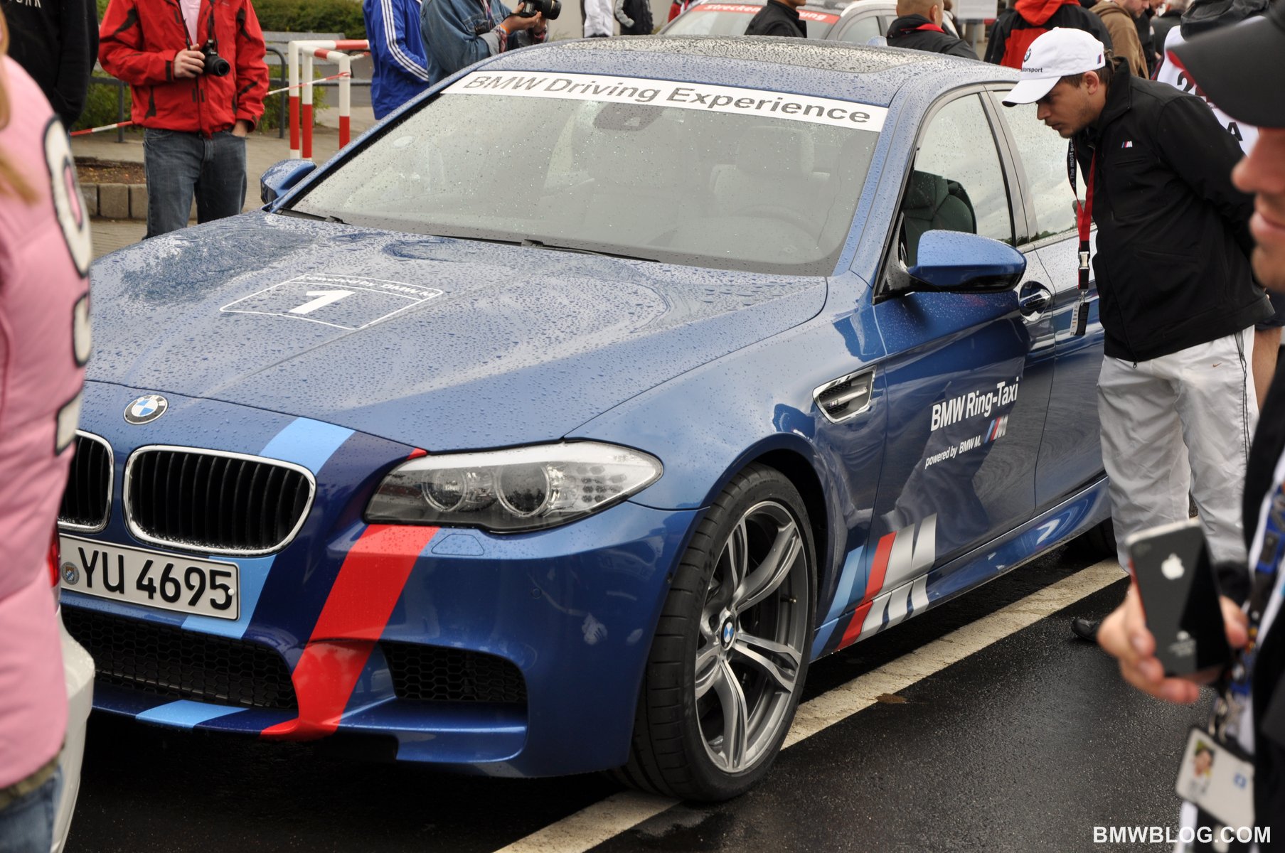BMW-M5-F10-Ring-Taxi-04