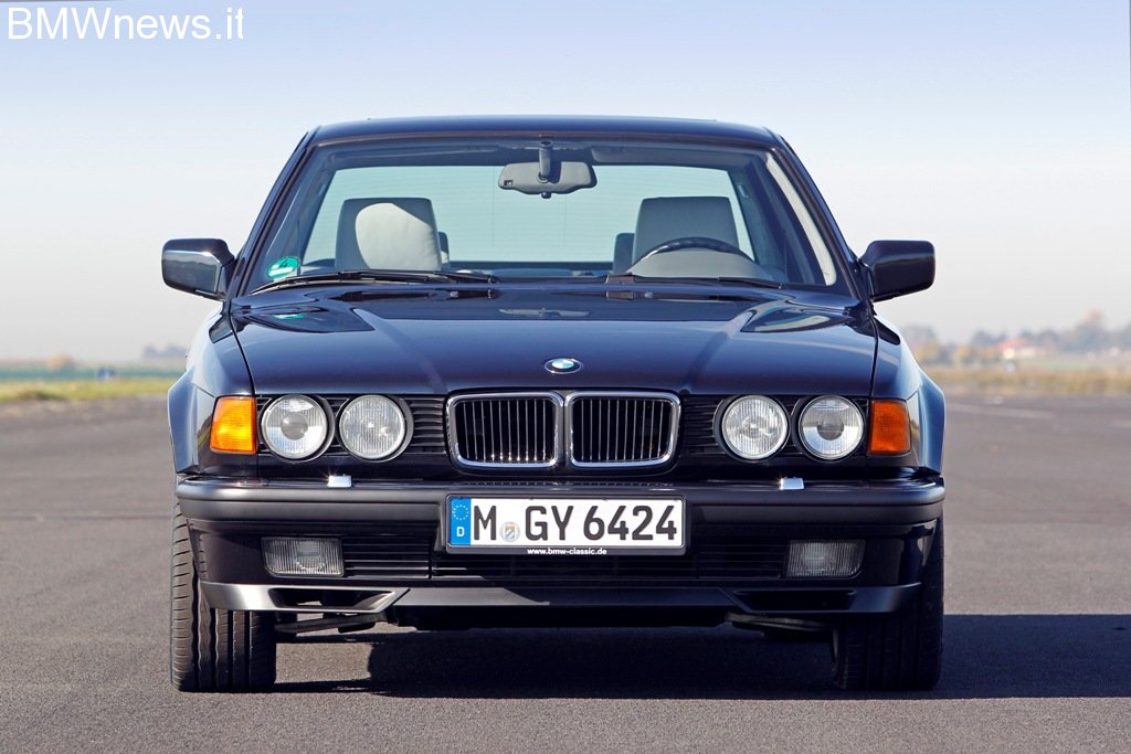 BMW 750iL E32