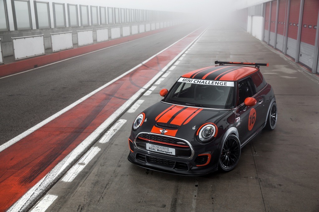 MINI Challenge 2016 JCW