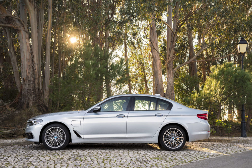 BMW 530e iPerformance - BMW Group