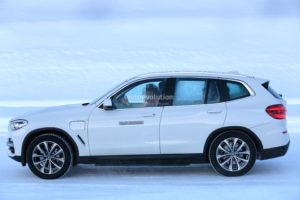 BMW iX3 Spy - BMW X3 BEV (4)