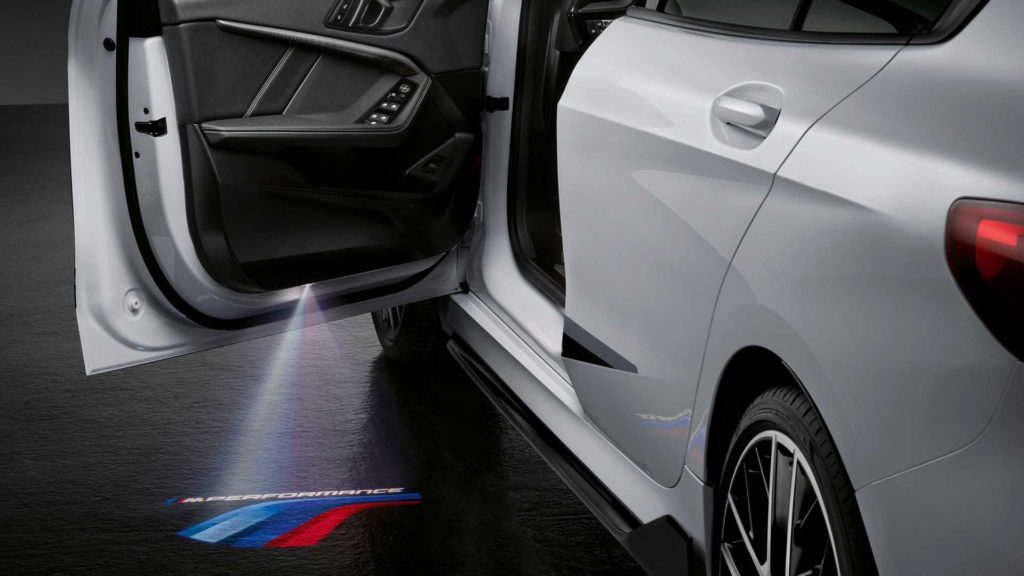 BMW-M135i-xDrive-2020-F40-con-BMW-M-Performance-Parts-12
