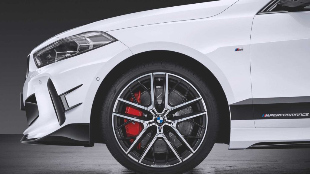 BMW-M135i-xDrive-2020-F40-con-BMW-M-Performance-Parts-8