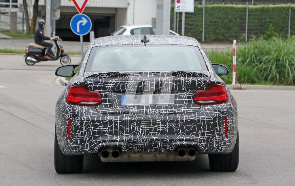 BMW-M2-Competition-Sport-Interior-Spy-2020-8