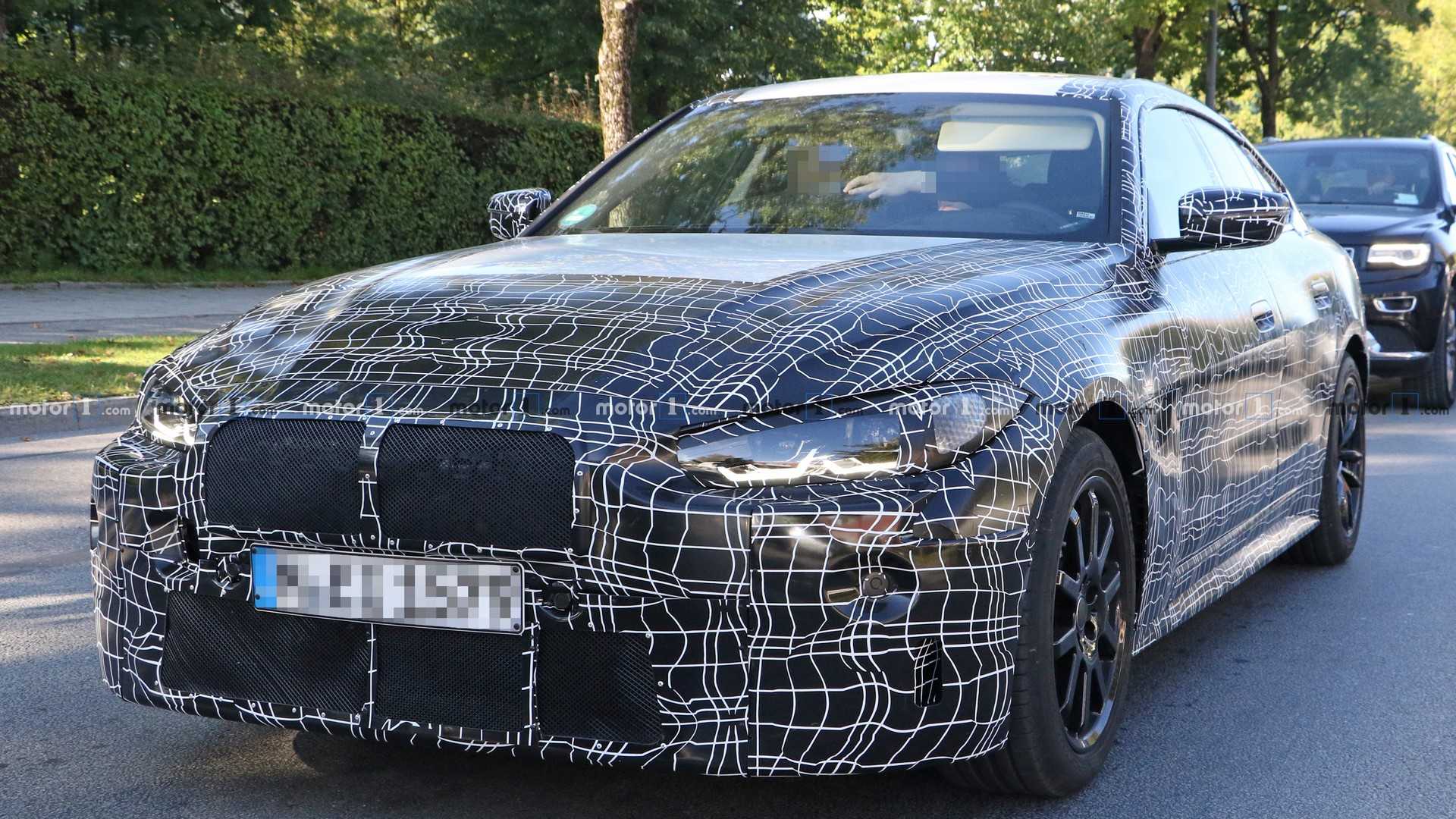 BMW-Serie-4-Gran-Coupe-2021-Spy-G26-BMW-430i-xDrive-Gran ...