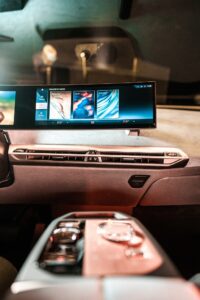 BMW iDrive 8.0 - CES 2021 - BMW iX